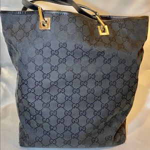 Gucci Black GG Canvas Bucket Tote Shoppers Bag